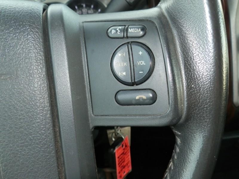 Ford Super Duty F-250 Vehicle Full-screen Gallery Image 14