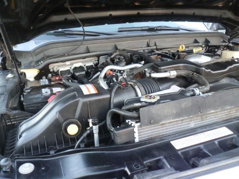 Ford Super Duty F-250 Vehicle Full-screen Gallery Image 40