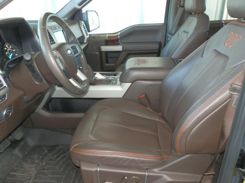 Ford F-150 Vehicle Full-screen Gallery Image 09