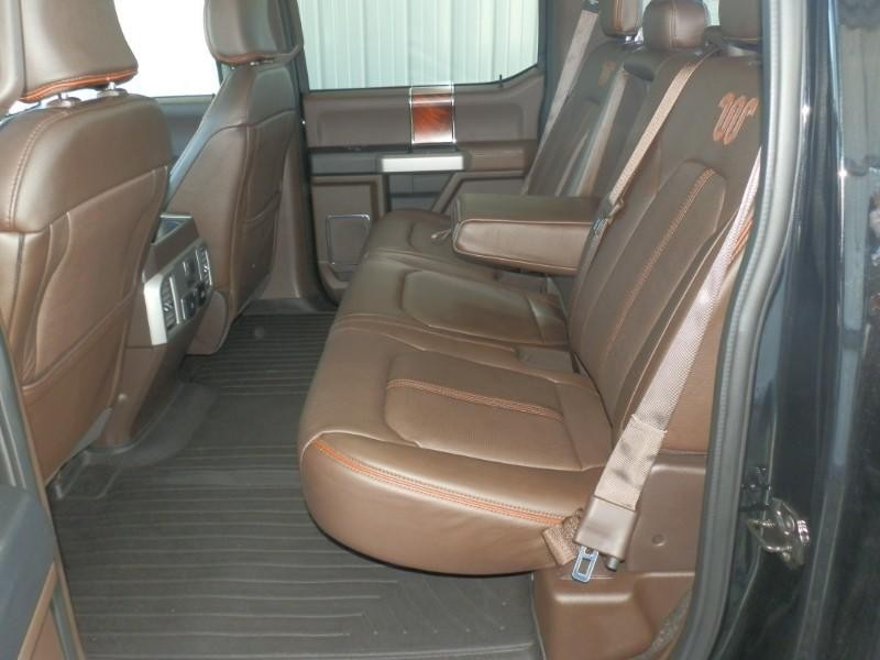 Ford F-150 Vehicle Full-screen Gallery Image 10