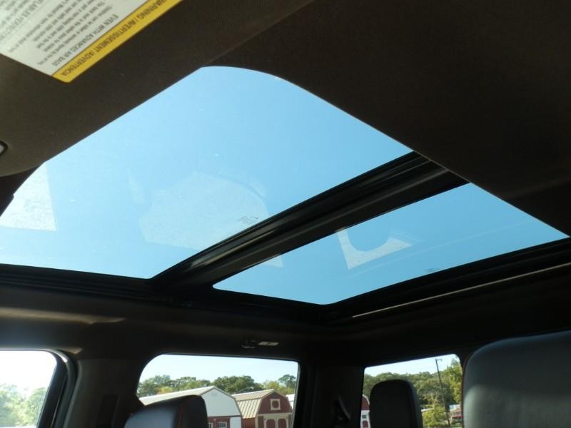 Ford F-150 Vehicle Full-screen Gallery Image 13