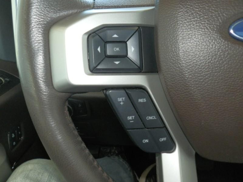 Ford F-150 Vehicle Full-screen Gallery Image 14