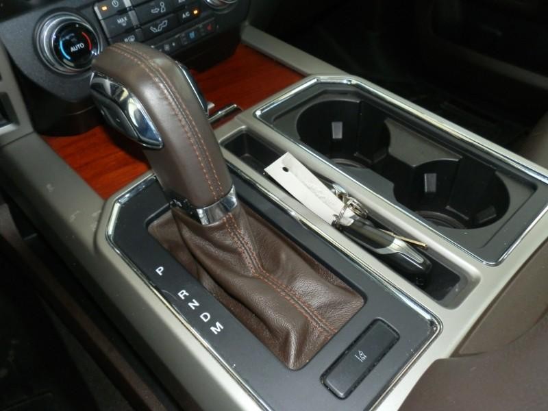 Ford F-150 Vehicle Full-screen Gallery Image 16