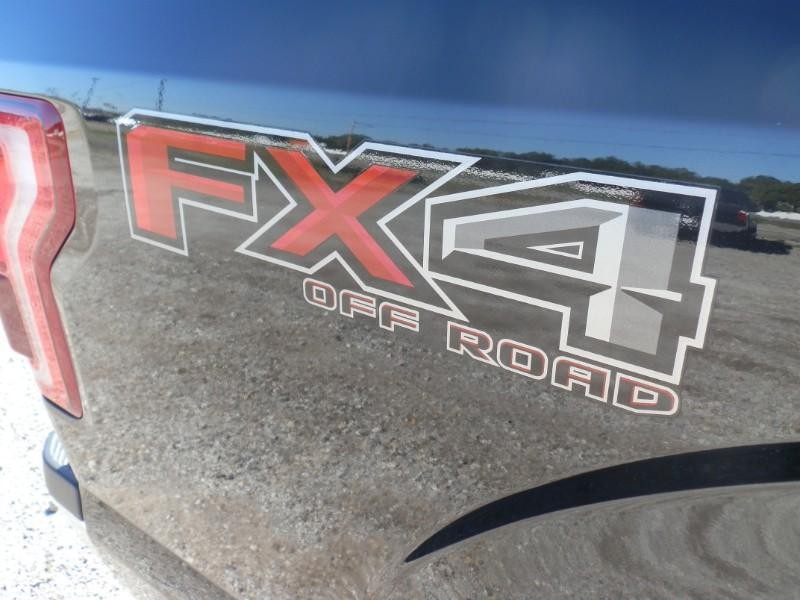 Ford F-150 Vehicle Full-screen Gallery Image 36