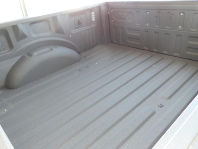 Ford F-150 Vehicle Full-screen Gallery Image 40