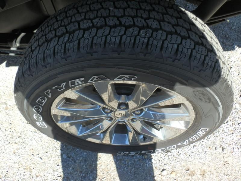 Ford F-150 Vehicle Full-screen Gallery Image 43