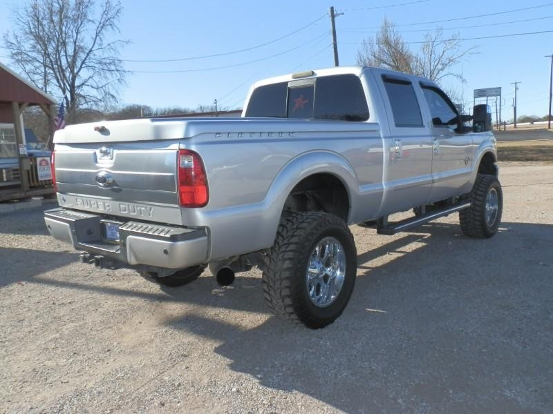 Ford F-250 Vehicle Full-screen Gallery Image 04