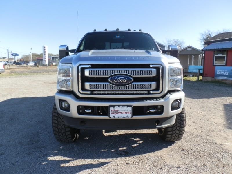 Ford F-250 Vehicle Full-screen Gallery Image 07