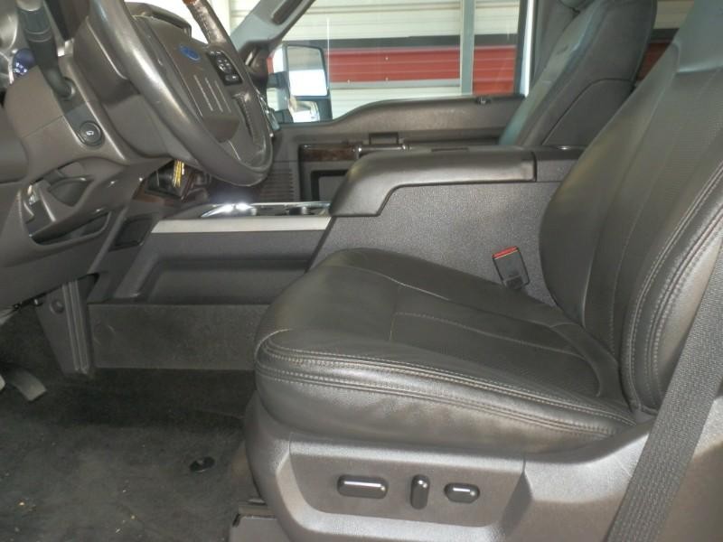 Ford F-250 Vehicle Full-screen Gallery Image 12