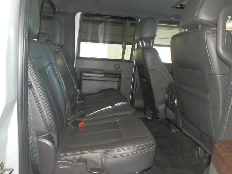Ford F-250 Vehicle Full-screen Gallery Image 15