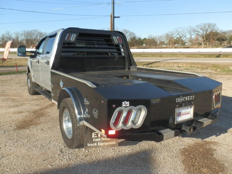 Ford Super Duty F-350 DRW Vehicle Full-screen Gallery Image 02