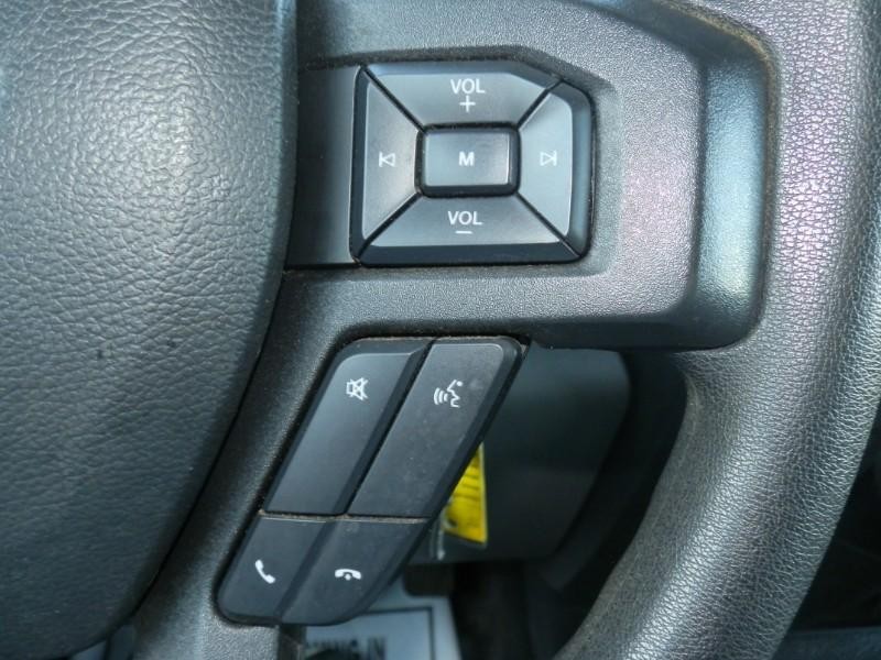 Ford Super Duty F-350 DRW Vehicle Full-screen Gallery Image 12