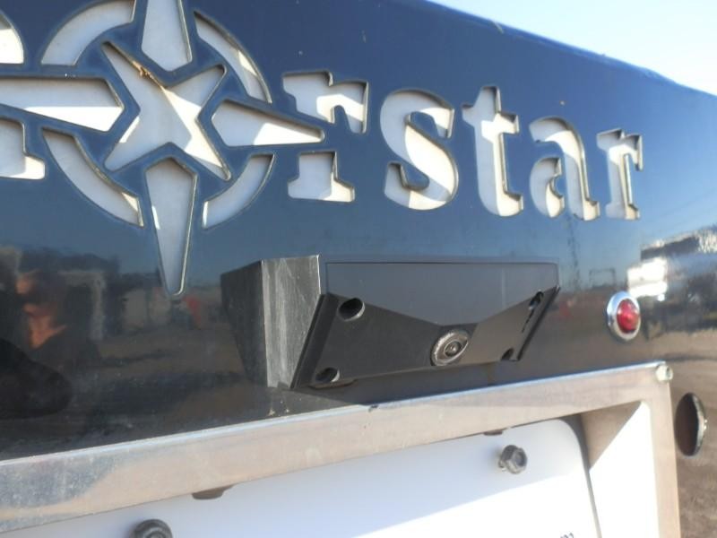 Ford Super Duty F-350 DRW Vehicle Full-screen Gallery Image 29