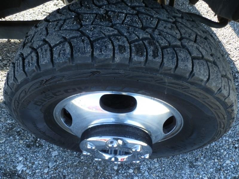 Ford Super Duty F-350 DRW Vehicle Full-screen Gallery Image 36