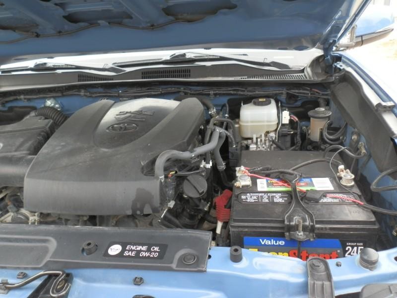 Toyota Tacoma Vehicle Full-screen Gallery Image 39