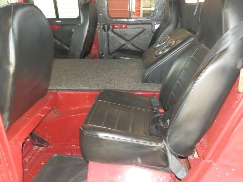 HUMMER H1 Vehicle Full-screen Gallery Image 10