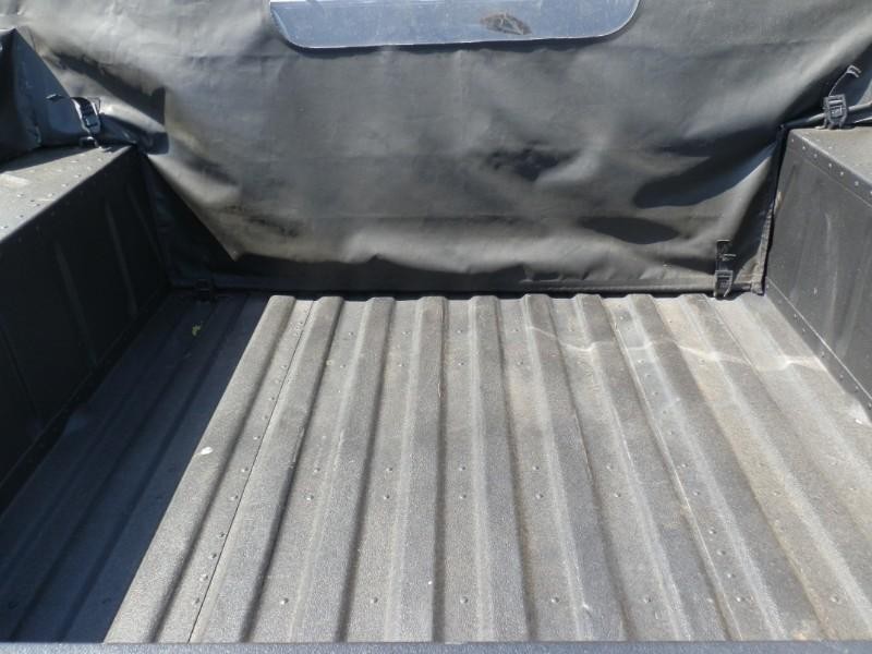 HUMMER H1 Vehicle Full-screen Gallery Image 25