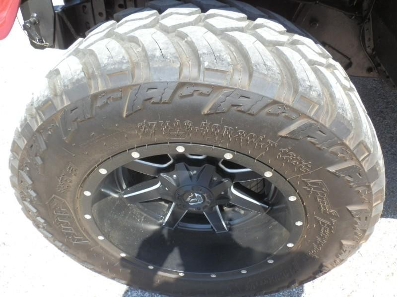 HUMMER H1 Vehicle Full-screen Gallery Image 29