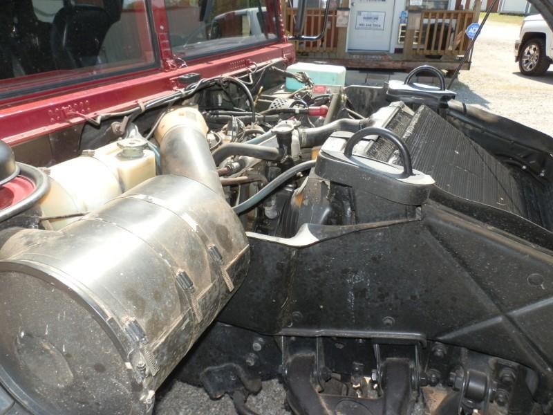 HUMMER H1 Vehicle Full-screen Gallery Image 31