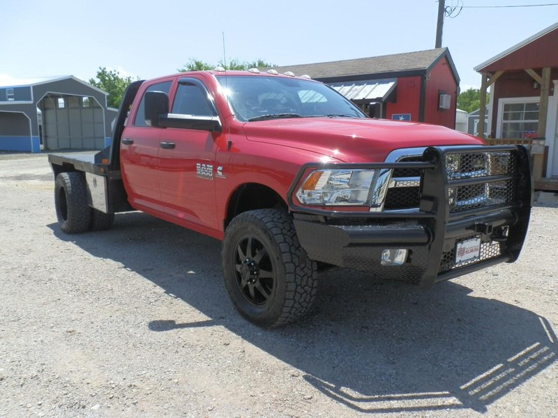Ram 3500 Vehicle Full-screen Gallery Image 03