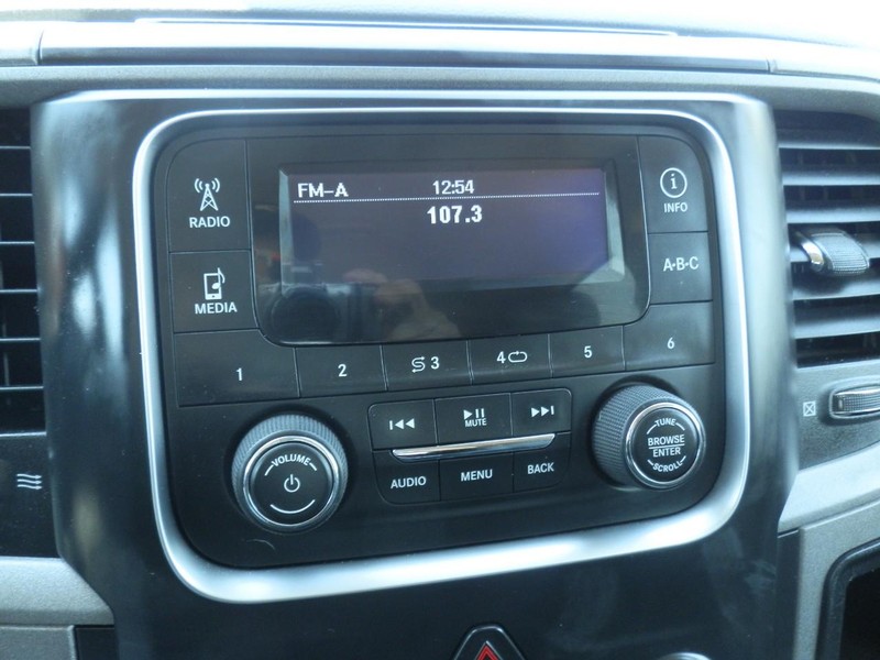 Ram 3500 Vehicle Full-screen Gallery Image 23