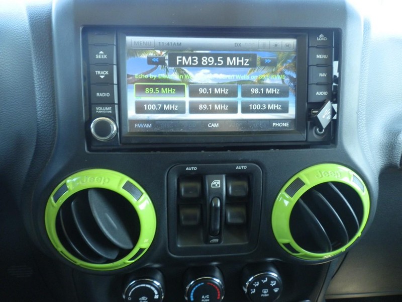 Jeep Wrangler Unlimited Vehicle Full-screen Gallery Image 09