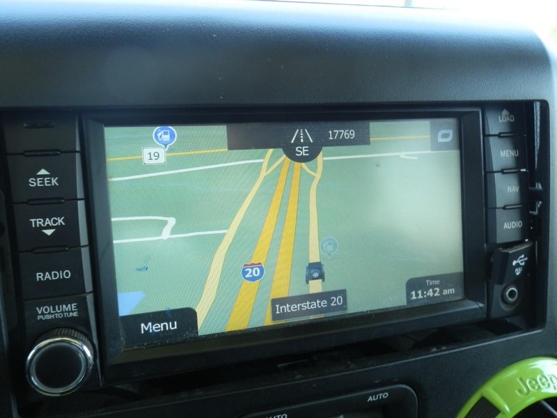 Jeep Wrangler Unlimited Vehicle Full-screen Gallery Image 10