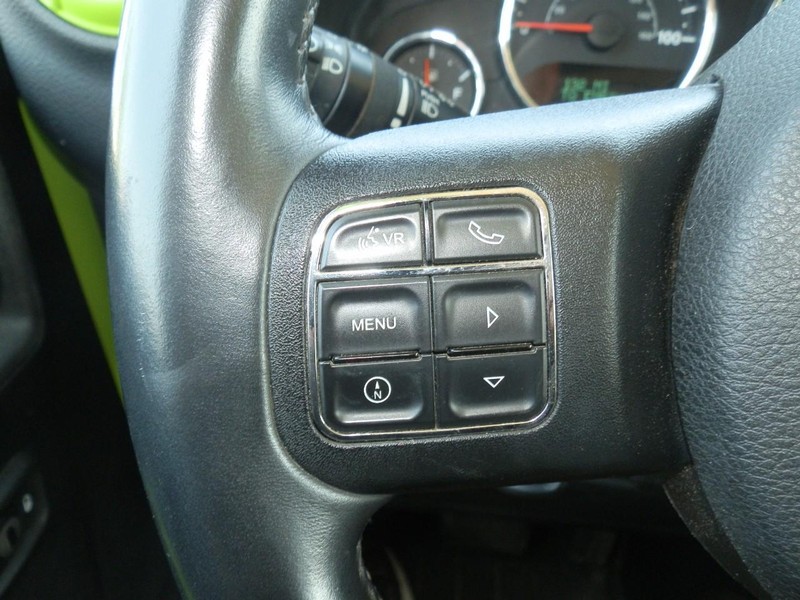 Jeep Wrangler Unlimited Vehicle Full-screen Gallery Image 11