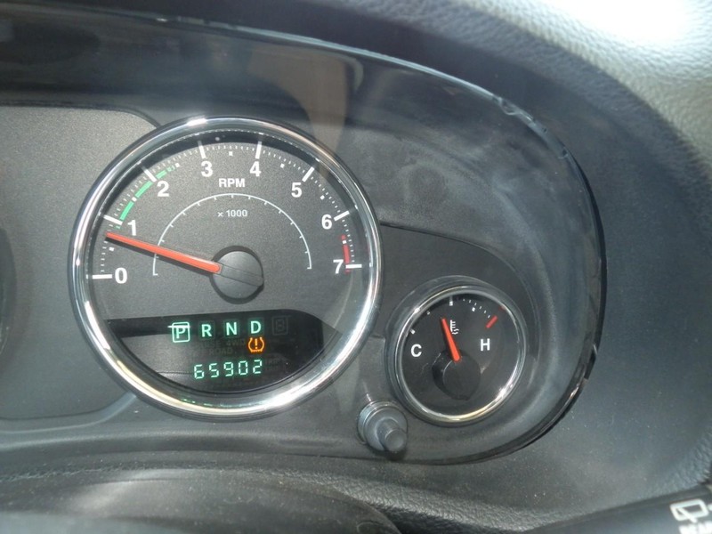 Jeep Wrangler Unlimited Vehicle Full-screen Gallery Image 30