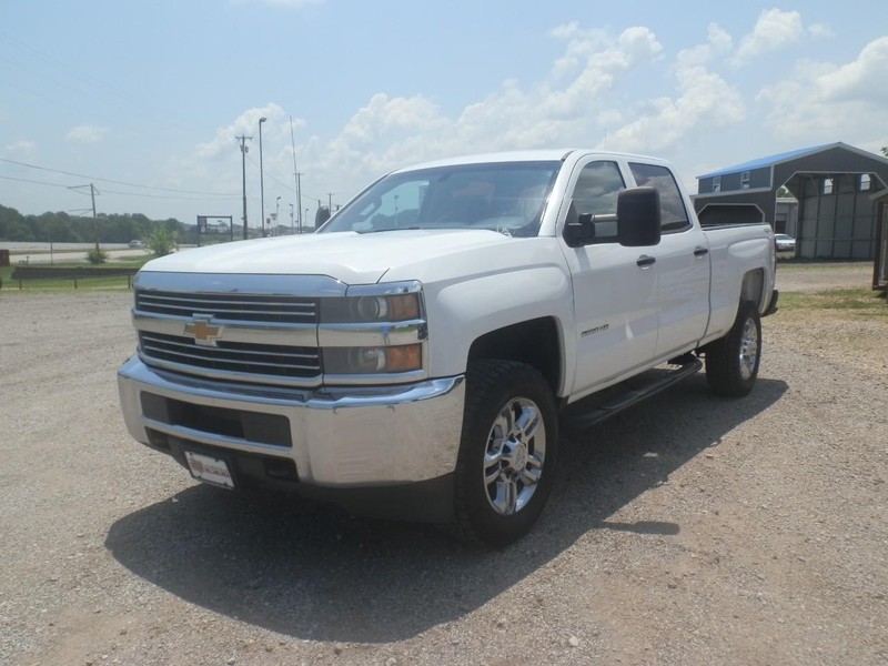Chevrolet Silverado 2500 Vehicle Full-screen Gallery Image 01