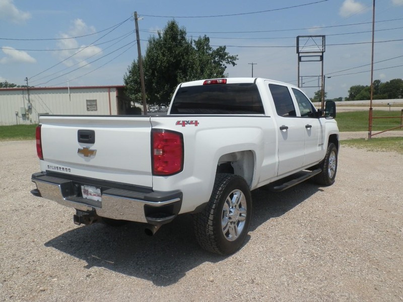Chevrolet Silverado 2500 Vehicle Full-screen Gallery Image 04