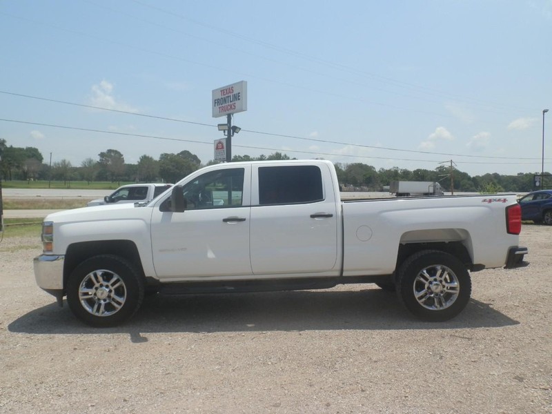 Chevrolet Silverado 2500 Vehicle Full-screen Gallery Image 05