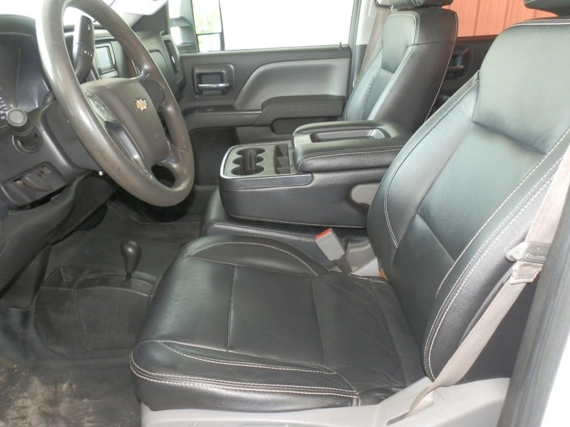 Chevrolet Silverado 2500 Vehicle Full-screen Gallery Image 09