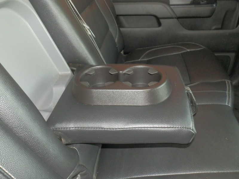 Chevrolet Silverado 2500 Vehicle Full-screen Gallery Image 13