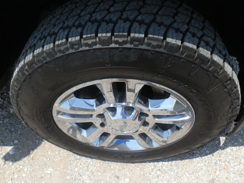 Chevrolet Silverado 2500 Vehicle Full-screen Gallery Image 29