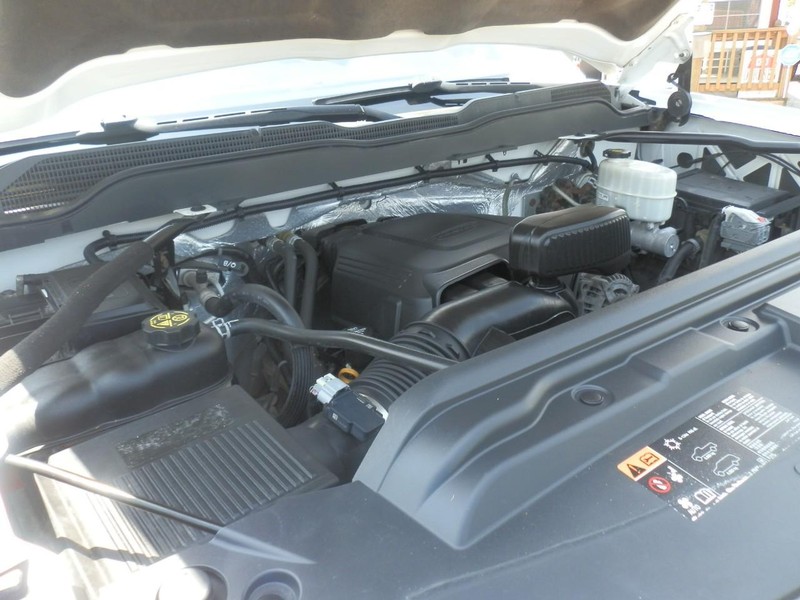 Chevrolet Silverado 2500 Vehicle Full-screen Gallery Image 33