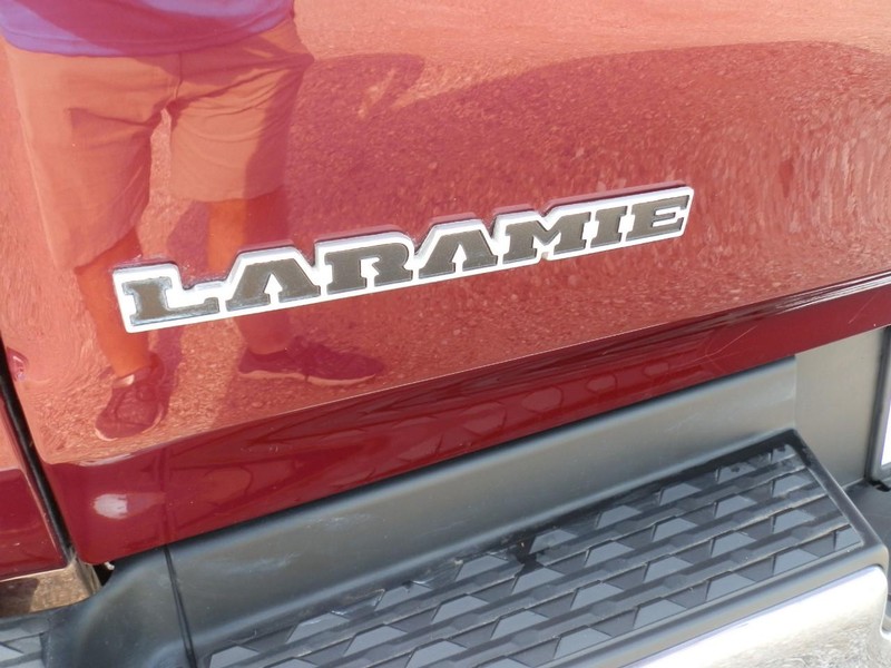 Ram 1500 Vehicle Full-screen Gallery Image 10