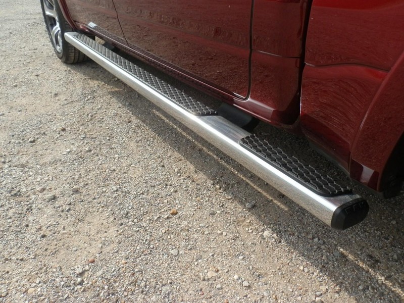 Ram 1500 Vehicle Full-screen Gallery Image 13