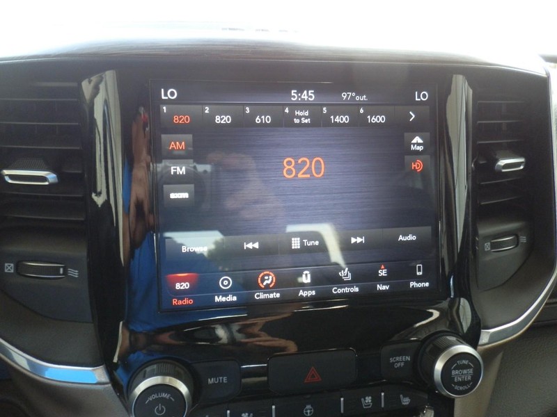 Ram 1500 Vehicle Full-screen Gallery Image 14