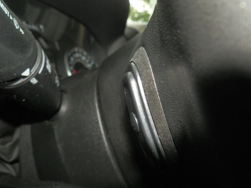 Ram 1500 Vehicle Full-screen Gallery Image 29