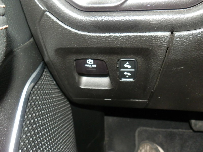 Ram 1500 Vehicle Full-screen Gallery Image 30