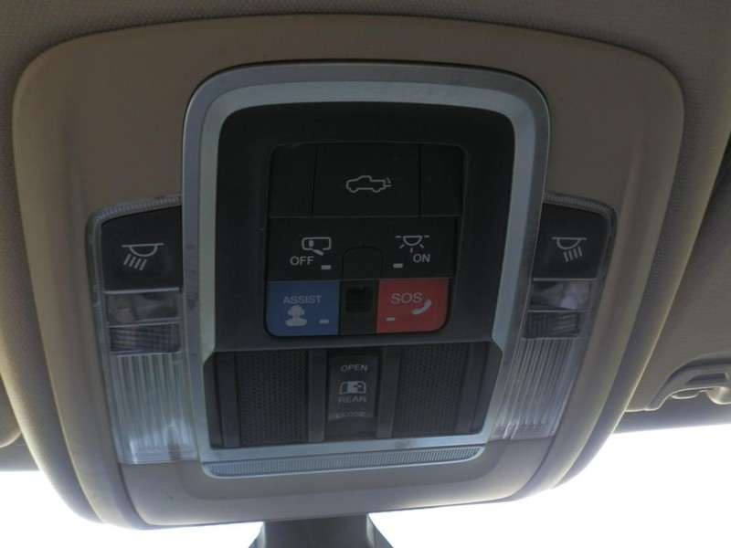 Ram 1500 Vehicle Full-screen Gallery Image 33