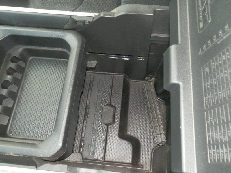 Ram 1500 Vehicle Full-screen Gallery Image 39