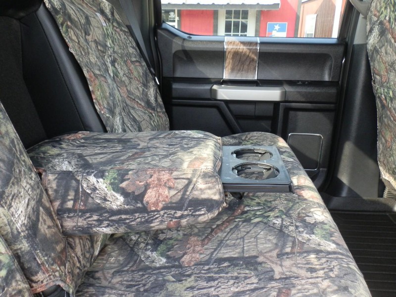 Ford Super Duty F-250 Vehicle Full-screen Gallery Image 13