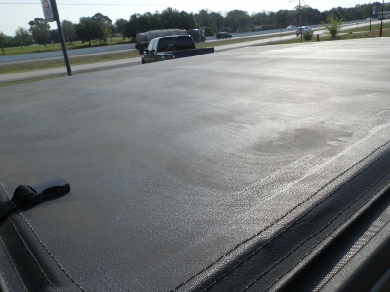 Ford Super Duty F-250 Vehicle Full-screen Gallery Image 34