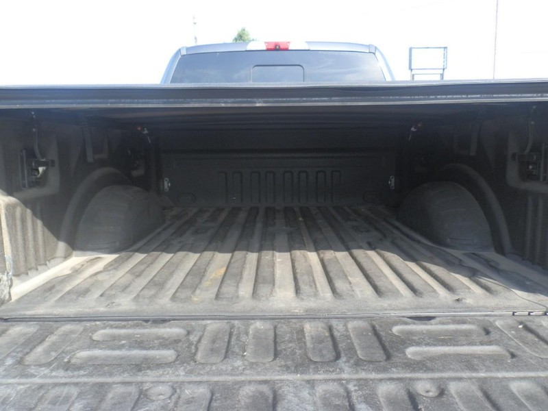 Ford Super Duty F-250 Vehicle Full-screen Gallery Image 35