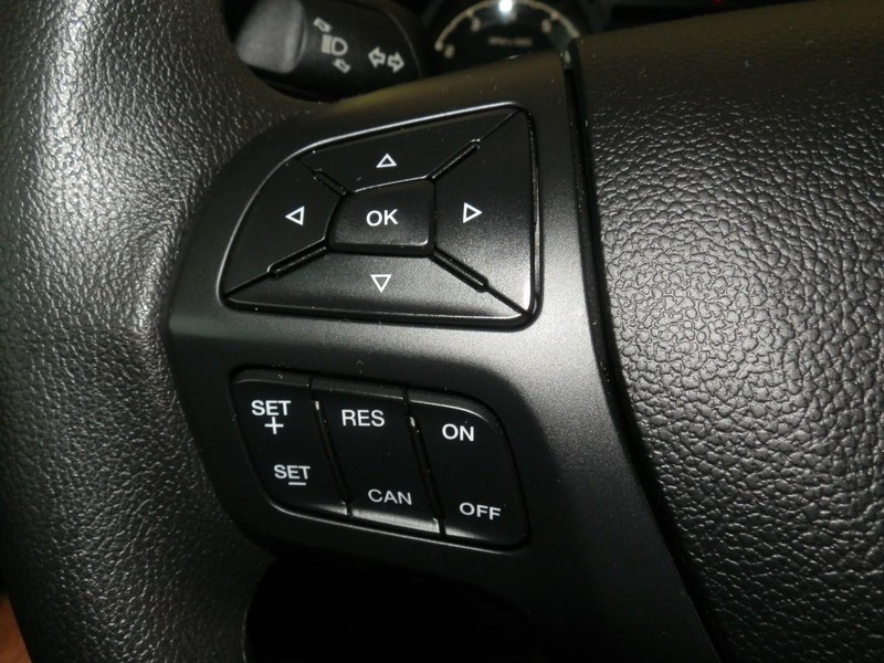 Ford Ranger Vehicle Full-screen Gallery Image 17