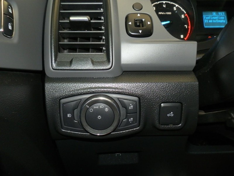 Ford Ranger Vehicle Full-screen Gallery Image 21
