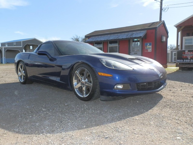Chevrolet Corvette Vehicle Full-screen Gallery Image 03