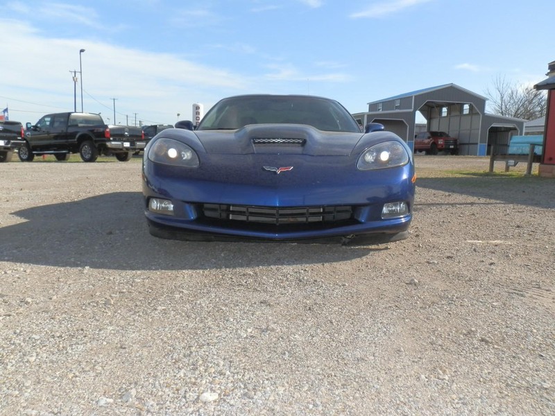 Chevrolet Corvette Vehicle Full-screen Gallery Image 07